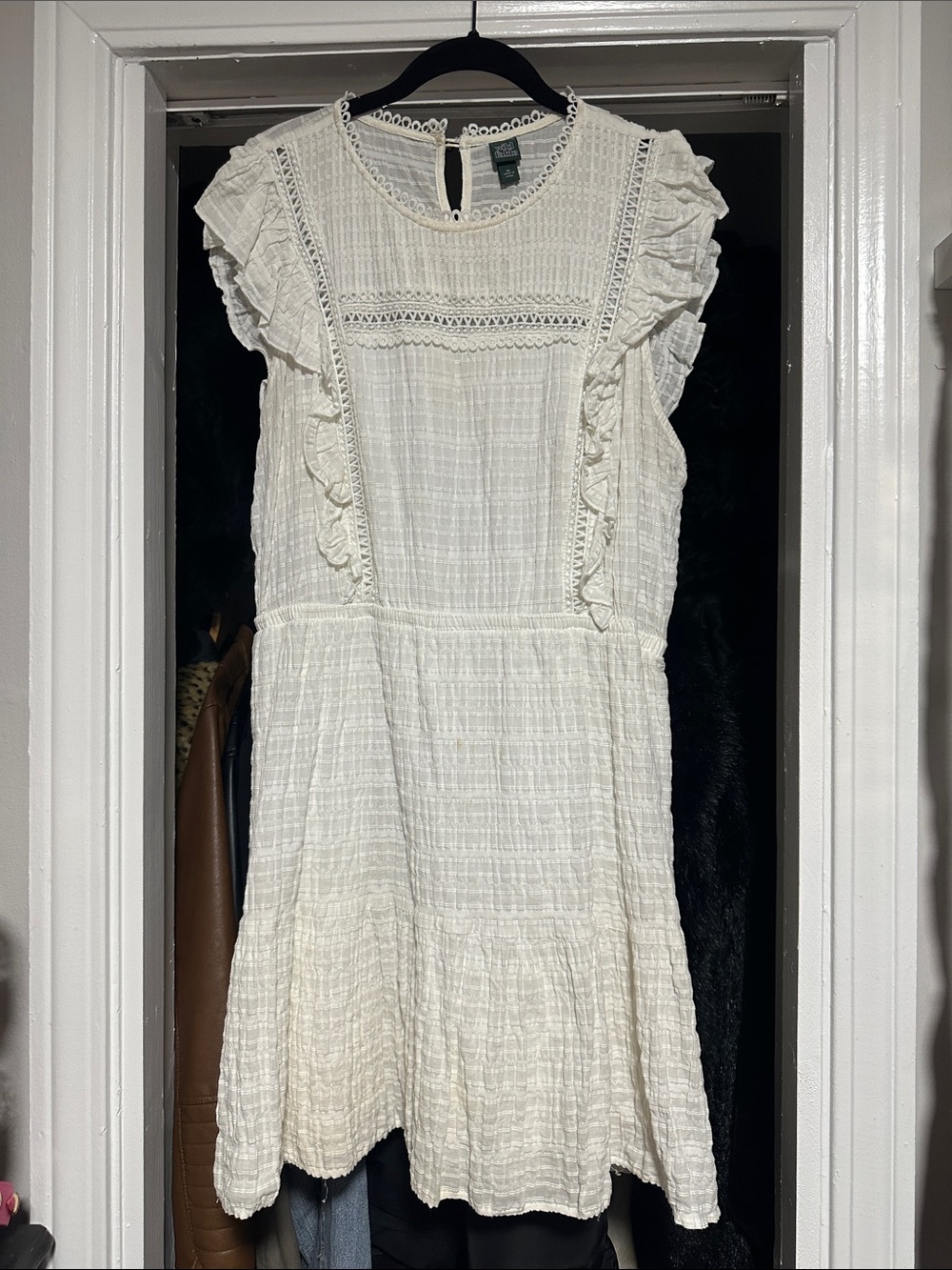wild fable White Ruffled Lace-Trim Chemise